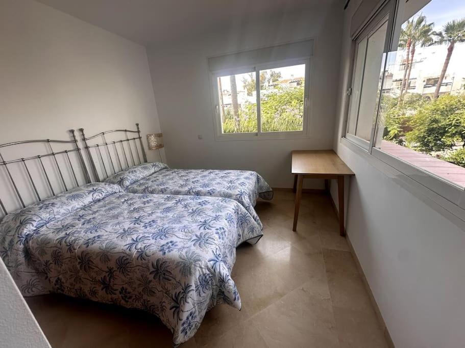Costalita Beach Apartamento En Estepona Exterior photo